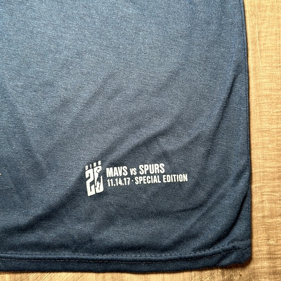 Dallas Mavericks Dirk 20 Special Edition Tee - XL - Picture 5 of 7